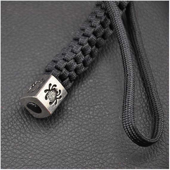 Темляк SPYDERCO Bead Square + Lanyard black