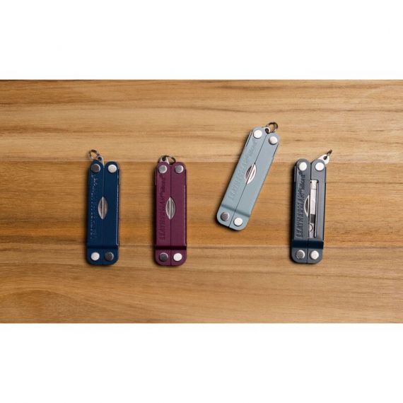 Компактный брелок-мультитул с ножницами LEATHERMAN Micra Cherry (Multi-Tool)