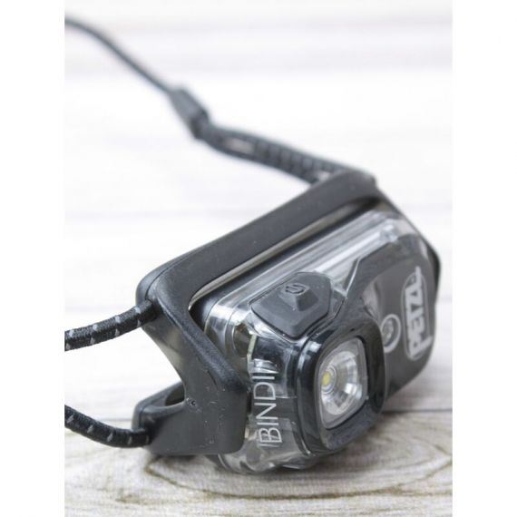 Компактный легкий налобный фонарь для бега PETZL Bindi Black (200 люмен)